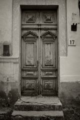 Двери старого города