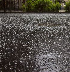 Град, выпавший пятнадцать минут назад