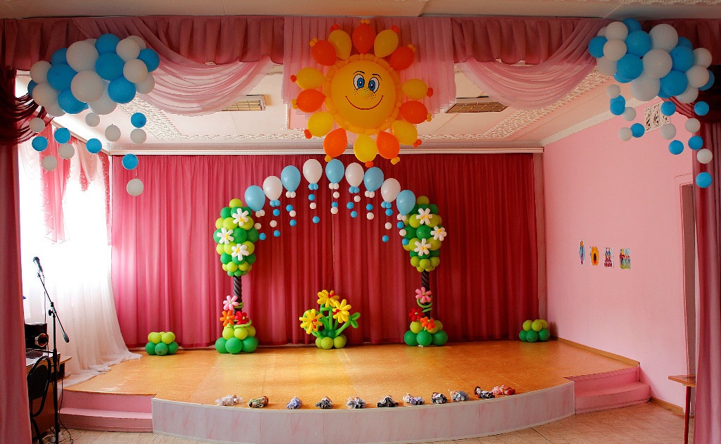Как украсить зал на выпускной в детском