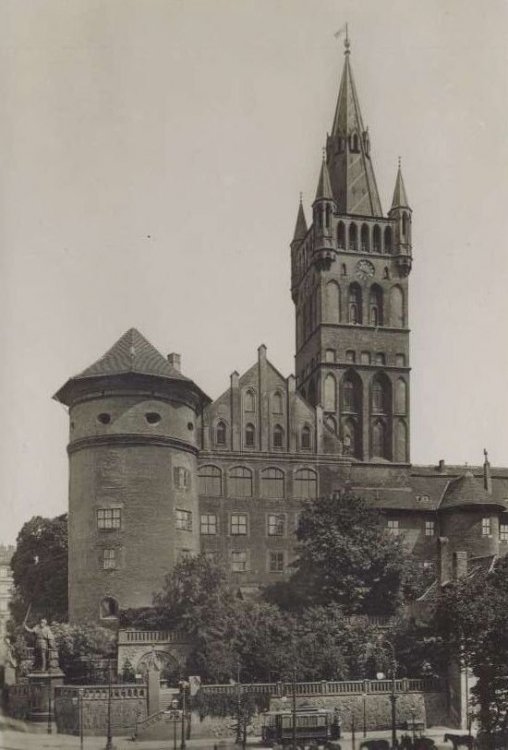 995387652_Knigsberg_Kaiser_Wilhelmsplatz.thumb.jpg.98955e98f8c570643c16ec2ca10e6ee7.jpg