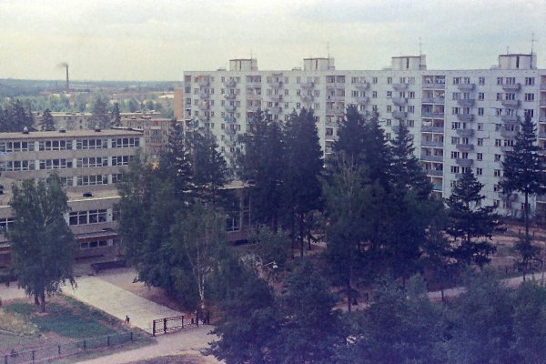 Дзержинец. 9 школа. 1975